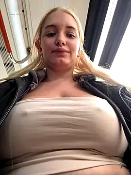 Milkyy_wway live sex cam