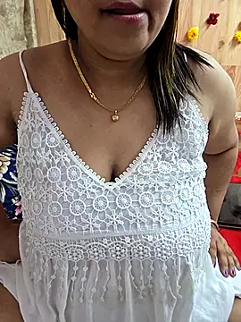MOM-SUN-COUPLE live sex cam