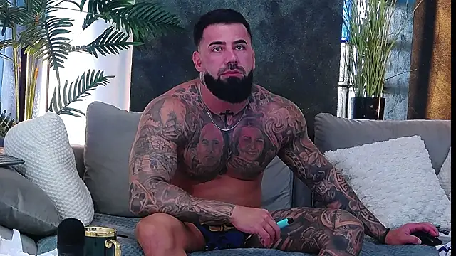 masterkingofmusclee live sex cam