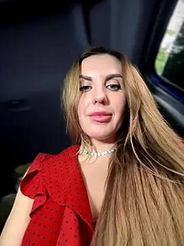 MilfNextDoor20 live sex cam