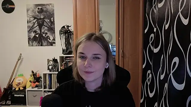 stellablondy live sex cam