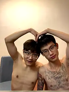 KK-cuteboy live sex cam