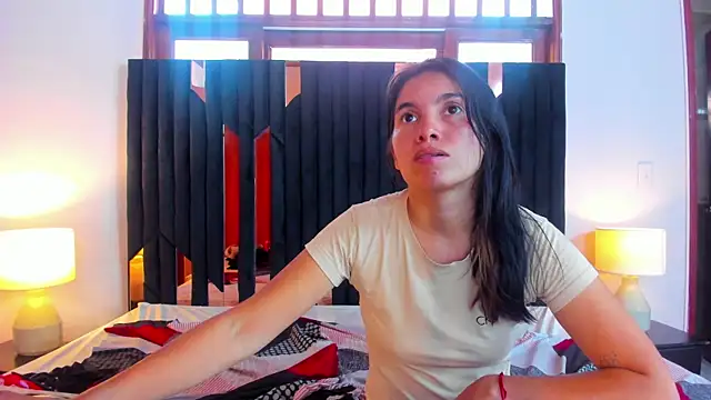 Sofy_and_Mia live sex cam