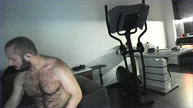 Hugealphabeast live sex cam