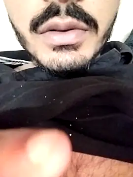 Hotyy_subhu live sex cam