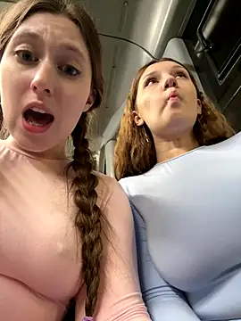 FroggyAnna live sex cam