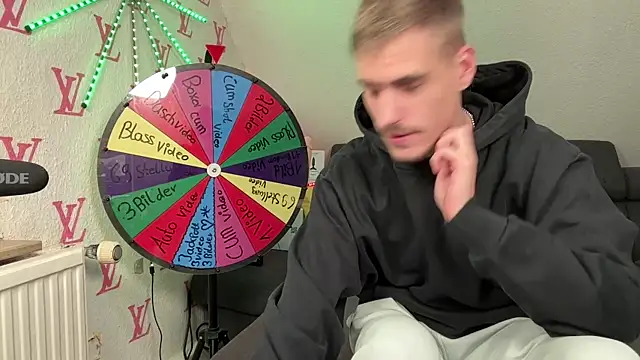Cookieboy88 live sex cam