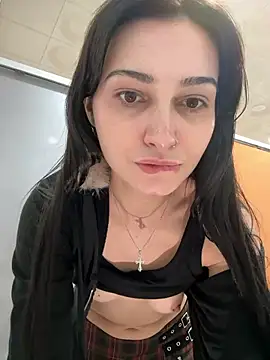 lunalovelee live sex cam