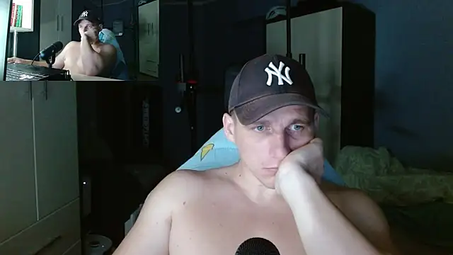 PoliglotJoe live sex cam