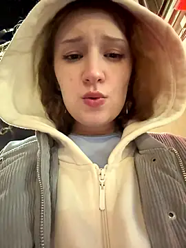FroggyAnna live sex cam