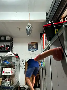Paul22cm- live sex cam