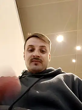 Levarboy live sex cam