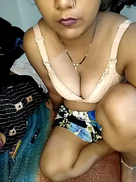 Unique_MomandDaughterrs live sex cam