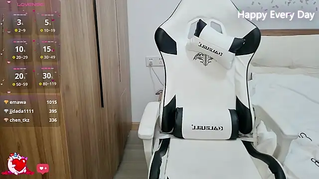 SlewVirus live sex cam