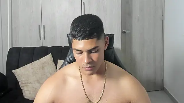 Iamdylan777 live sex cam