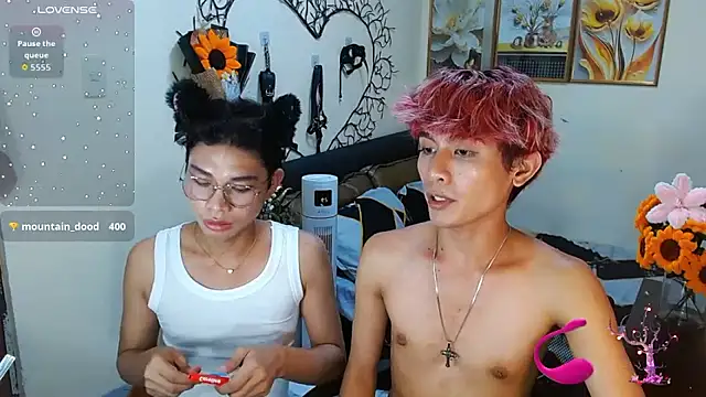 WildestTwink live sex cam