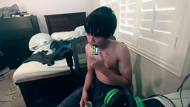 youngasianboy2007 live sex cam