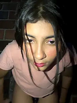Sweed-virgin-pussy live sex cam