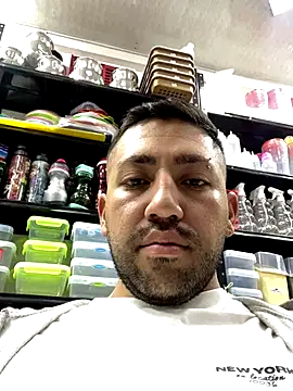 JuanZapata33 live sex cam