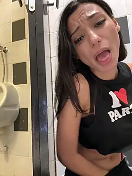 _MiaQueen_ live sex cam