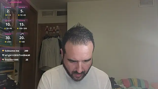 curiosillo83 live sex cam
