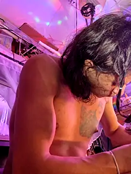gurlnips live sex cam