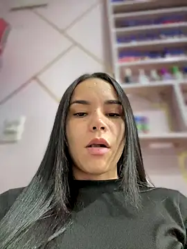 Naatalia live sex cam
