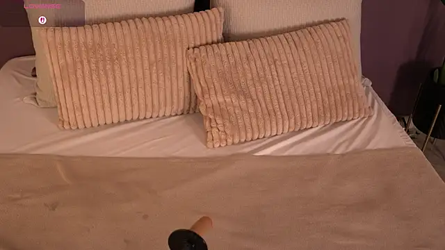 ElleDiane live sex cam