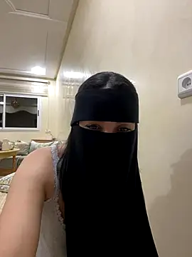 Rasha-arabic live sex cam