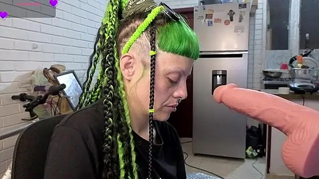freyaa_sorcerees live sex cam
