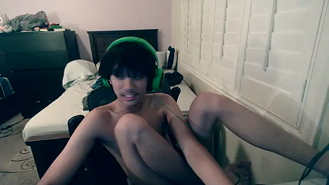 youngasianboy2007 live sex cam