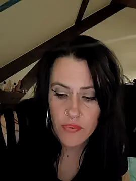 Sosso19squirt live sex cam