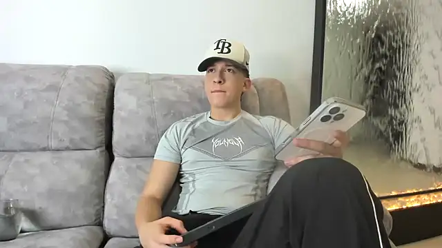 emmanuel_scor live sex cam