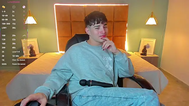 AlejooTwink live sex cam