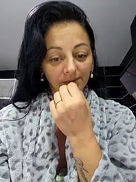 bruneta_sexy23 live sex cam
