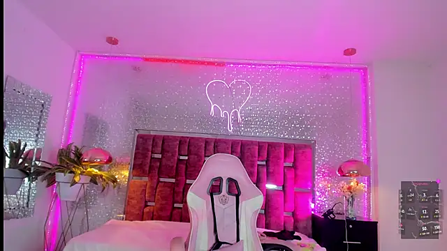 KylieVictoria live sex cam