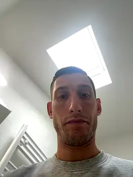 Gionnytav live sex cam