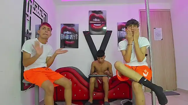 VERY_HOT_GUYS live sex cam