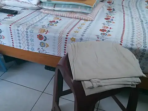 triangle0623 live sex cam