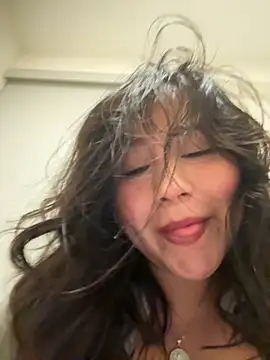 NamiNae live sex cam