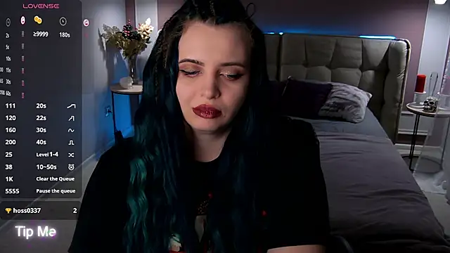 Miss_Maya_Mils live sex cam