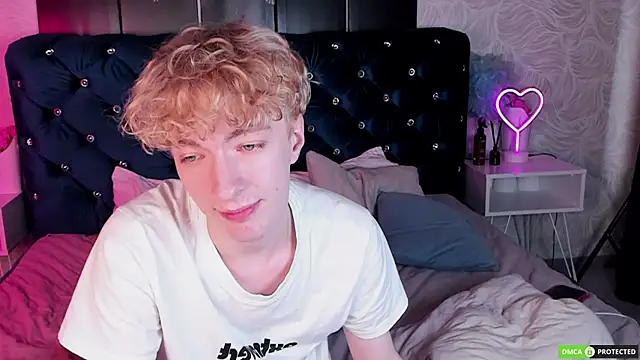 TrevorBenson live sex cam