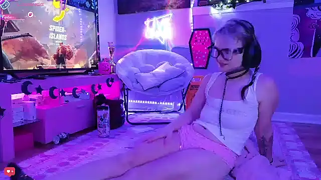Cutiepiespanks live sex cam