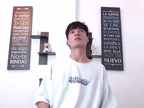 alex_russo__ live sex cam