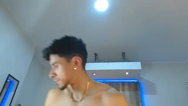 Andrew_4_ live sex cam