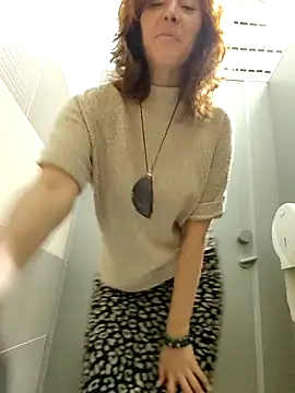 EvaXOAir live sex cam