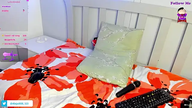 loistwink_ live sex cam