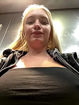 Milkyy_wway live sex cam