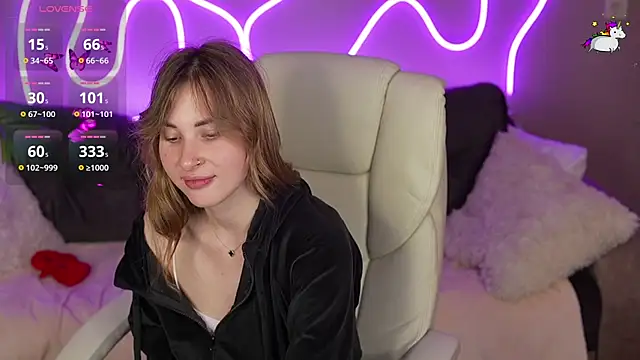 JennyyLuv live sex cam