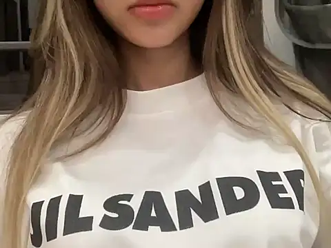 Min_sara69 live sex cam